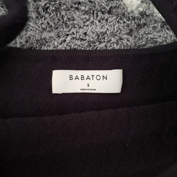 Textured Babaton Sculpt Knit Cropped Tank - Picture 10 of 11